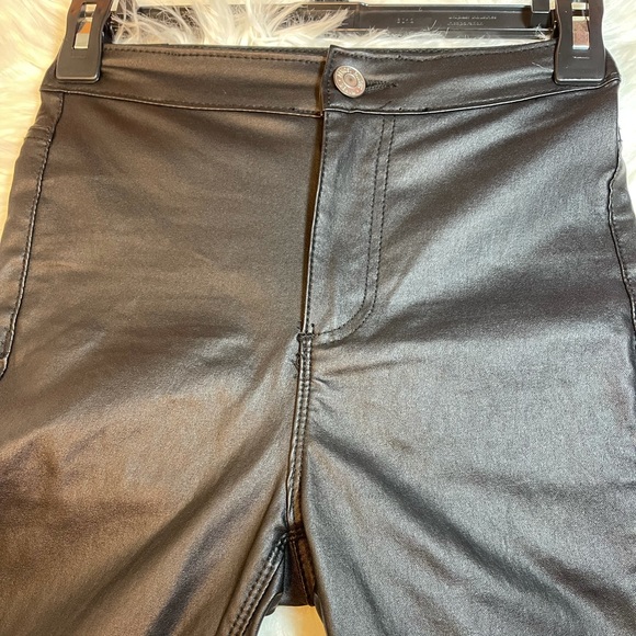 I only wore it once - Picture 3 of 4